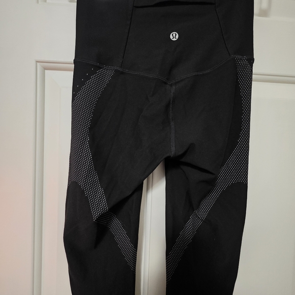 Lululemon Mapped Out High Rise Leggings Size 4 - Picture 7 of 10